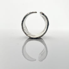 Load image into Gallery viewer, Starfish Sterling Silver Ring