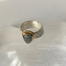 Load image into Gallery viewer, Grey Quartz Starfish Ring - 18K gold and sterling silver - size 7