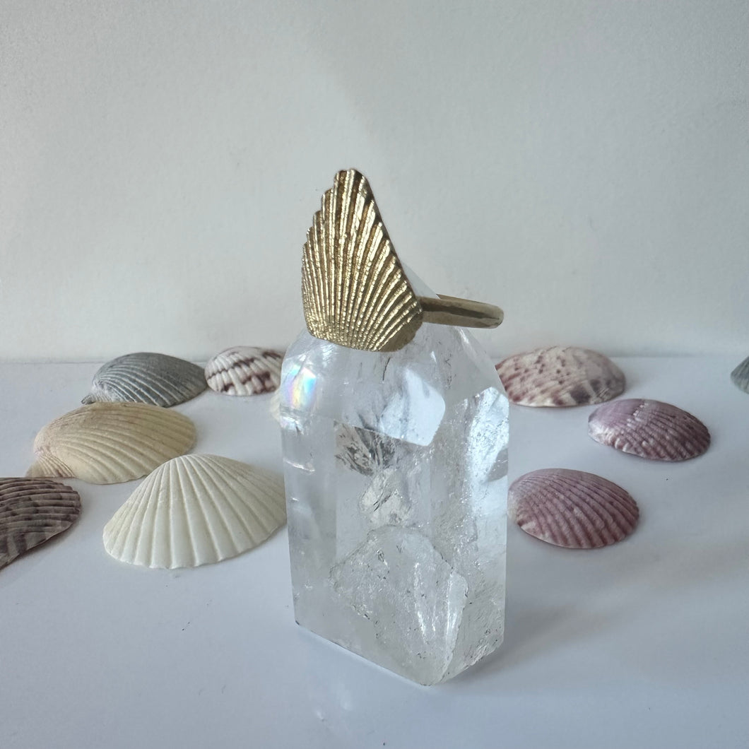 La Sirena Shell Ring - Yellow Bronze