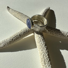 Load image into Gallery viewer, MAREA // Tanzanite Horizontal Starfish Ring - size 8
