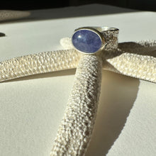 Load image into Gallery viewer, MAREA // Iolite Horizontal Starfish Ring - size 8
