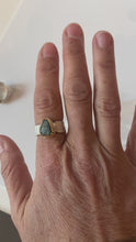 Load and play video in Gallery viewer, Grey Quartz Starfish Ring - 18K gold and sterling silver - size 7
