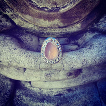 Load image into Gallery viewer, Rose Quartz Hold THE Light Ring
