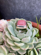 Load image into Gallery viewer, Guava Quartz Ring
