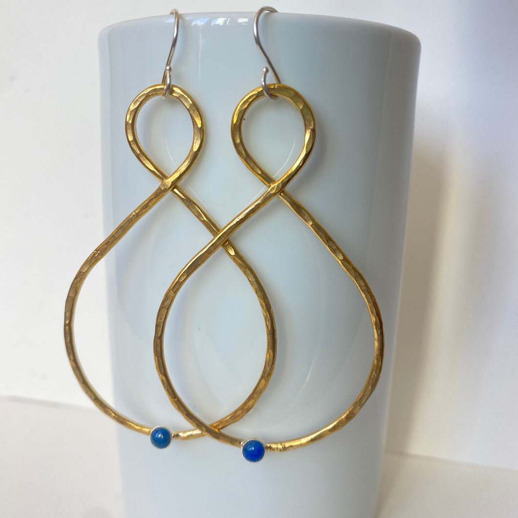 Infinity Hammered Earrings Large - Lapis Lazuli