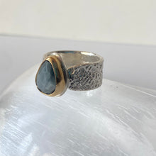 Load image into Gallery viewer, Grey Quartz Starfish Ring - 18K gold and sterling silver - size 8.25
